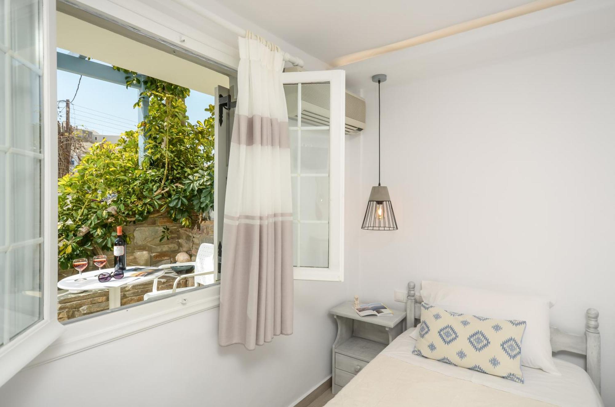 Sofi Pension Naxos City Extérieur photo